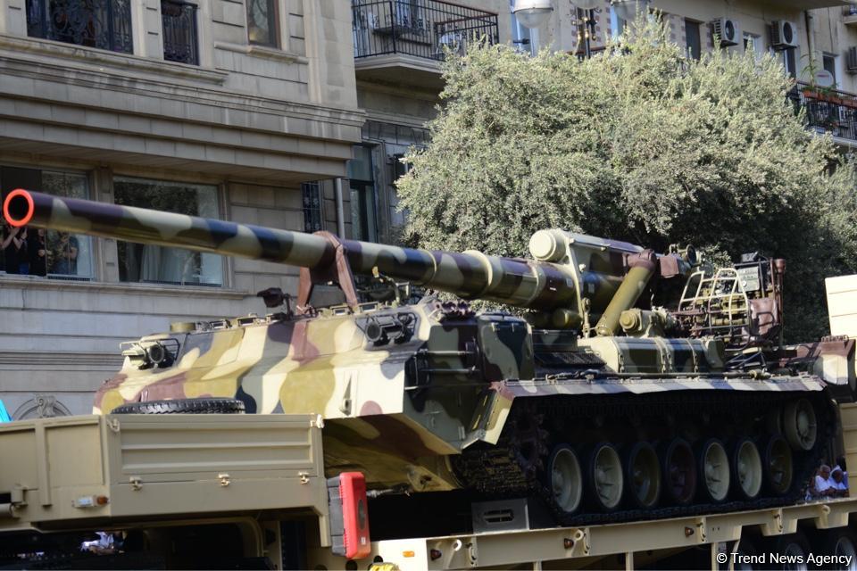 Parade to mark 100th anniversary of Baku’s liberation (PHOTOS)