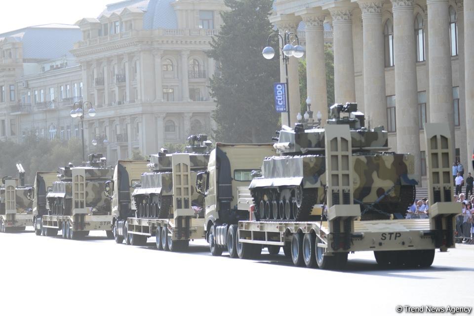 Parade to mark 100th anniversary of Baku’s liberation (PHOTOS)