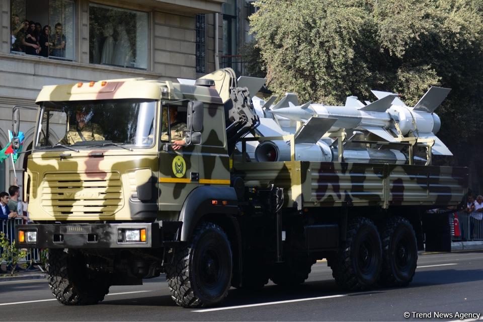 Parade to mark 100th anniversary of Baku’s liberation (PHOTOS)