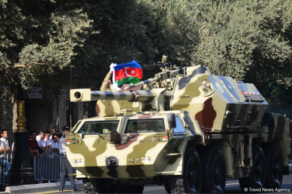 Parade to mark 100th anniversary of Baku’s liberation (PHOTOS)