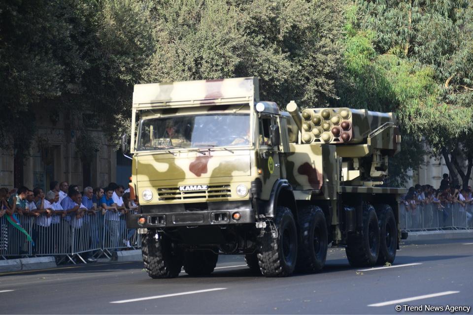 Parade to mark 100th anniversary of Baku’s liberation (PHOTOS)