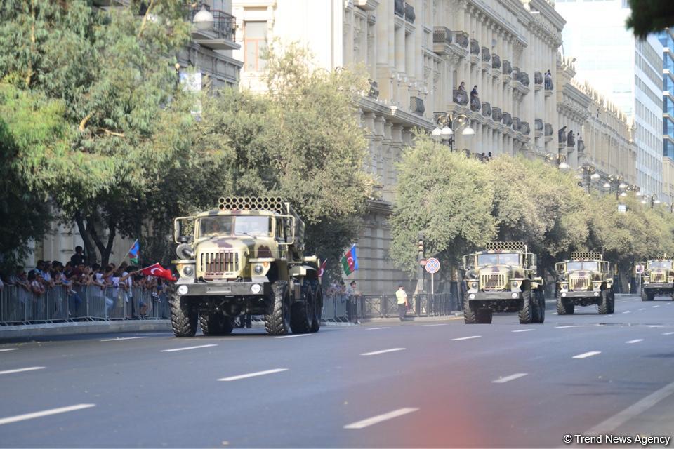 Parade to mark 100th anniversary of Baku’s liberation (PHOTOS)