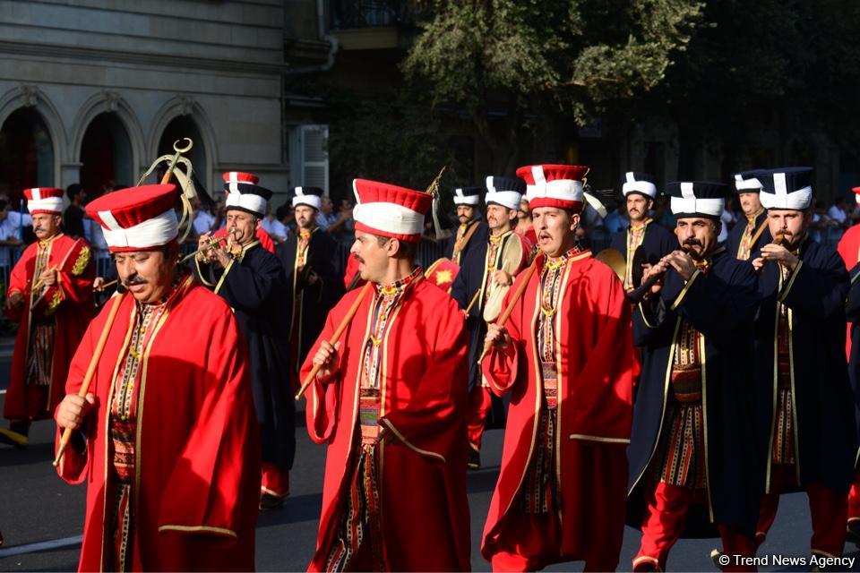 Parade to mark 100th anniversary of Baku’s liberation (PHOTOS)