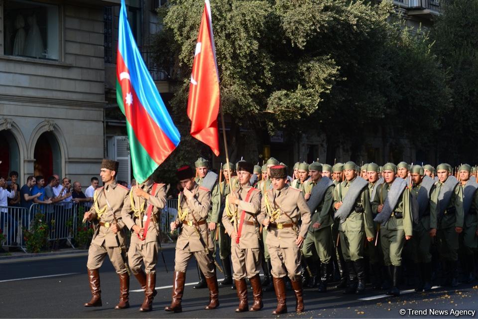Parade to mark 100th anniversary of Baku’s liberation (PHOTOS)