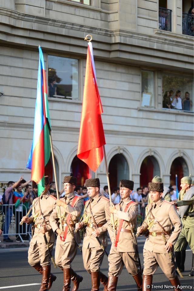 Parade to mark 100th anniversary of Baku’s liberation (PHOTOS)