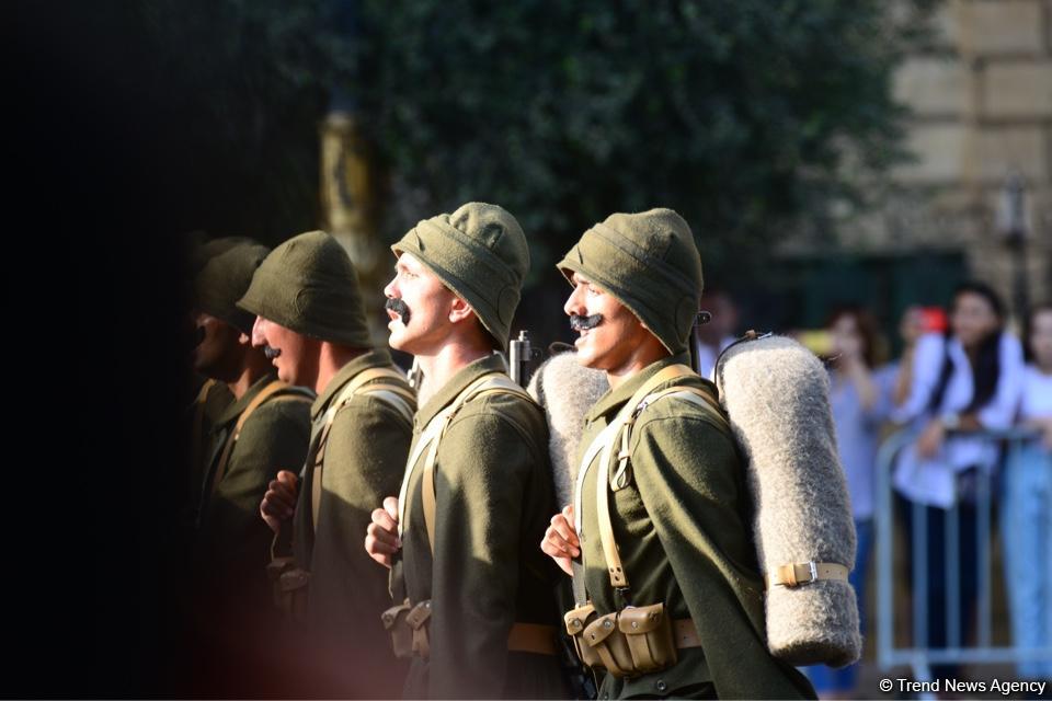 Parade to mark 100th anniversary of Baku’s liberation (PHOTOS)