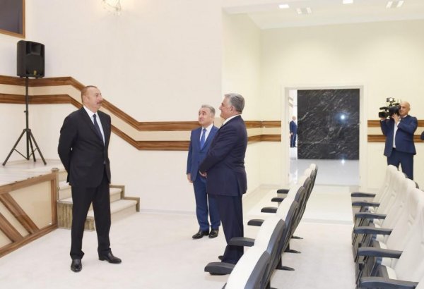 Azerbaijani president inaugurates Bilasuvar Youth House (PHOTO)