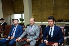 Azerbaijani Agency for Development of SMEs to implement "single window" (PHOTO)