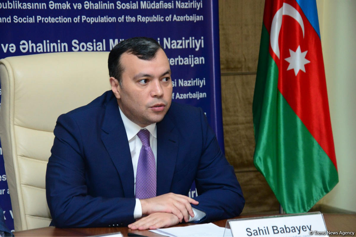 Azerbaijani Agency for Development of SMEs to implement "single window" (PHOTO)