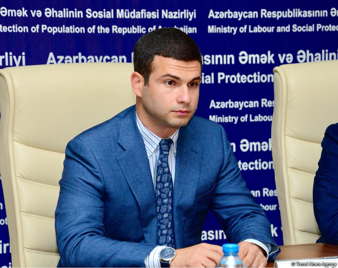 Azerbaijani Agency for Development of SMEs to implement "single window" (PHOTO)