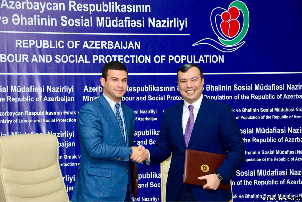 Azerbaijani Agency for Development of SMEs to implement "single window" (PHOTO)