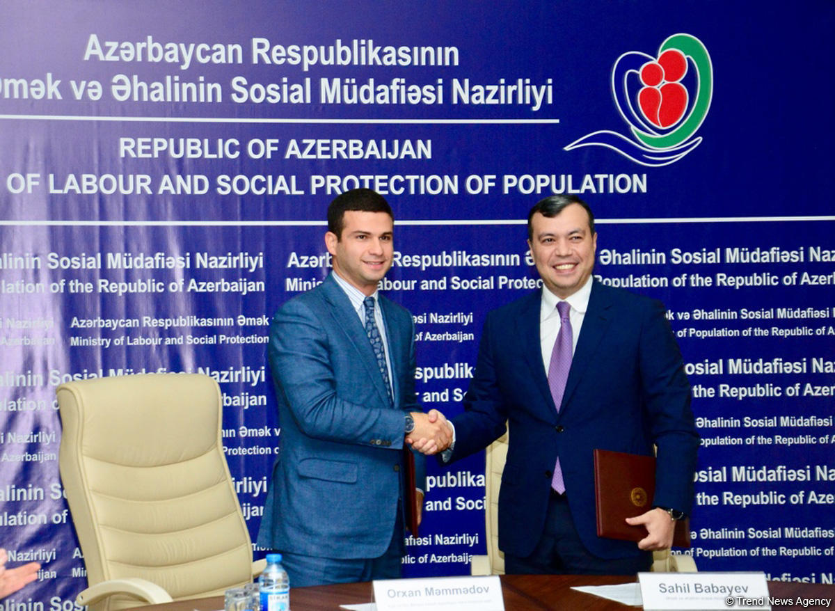 Azerbaijani Agency for Development of SMEs to implement "single window" (PHOTO)