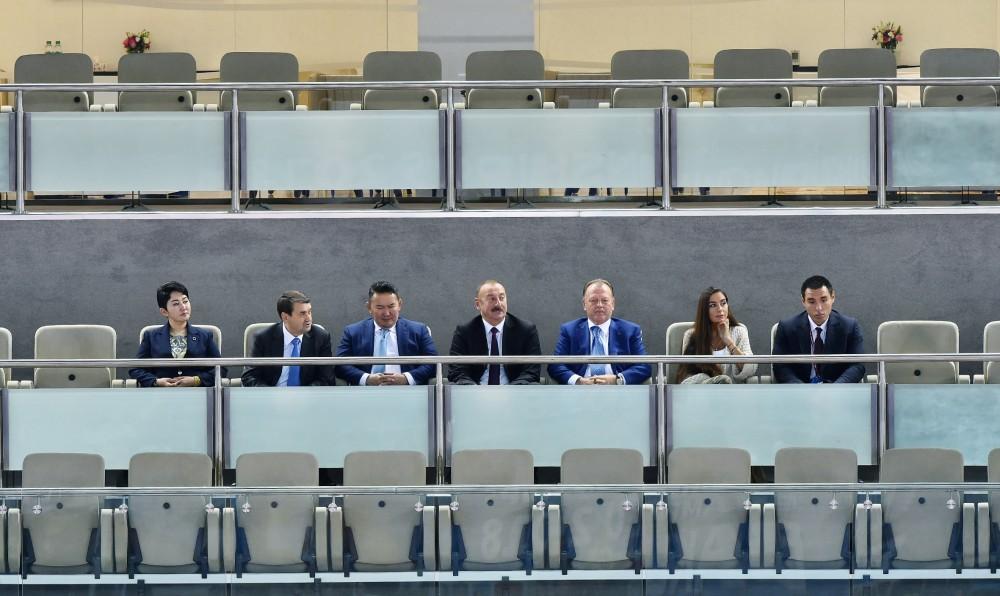 Azerbaijani president watches fights at World Judo Championships (PHOTO)