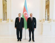 Ilham Aliyev receives credentials of incoming Czech ambassador (PHOTO)