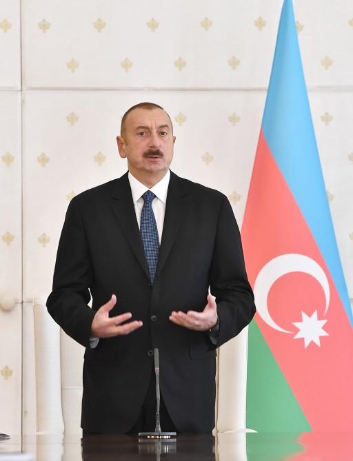 President Ilham Aliyev chairs meeting of Cabinet of Ministers (PHOTO)