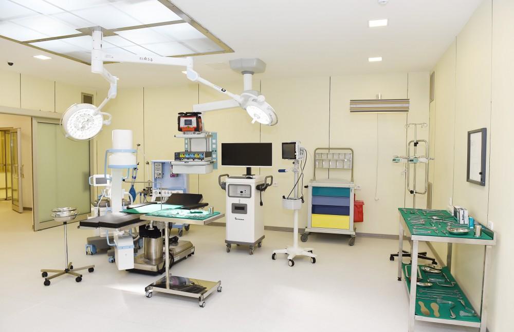 Azerbaijani president, first lady inaugurate Guba central hospital (PHOTO)