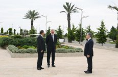 Ilham Aliyev views conditions created in seaside park-boulevard complex in Astara (PHOTO)