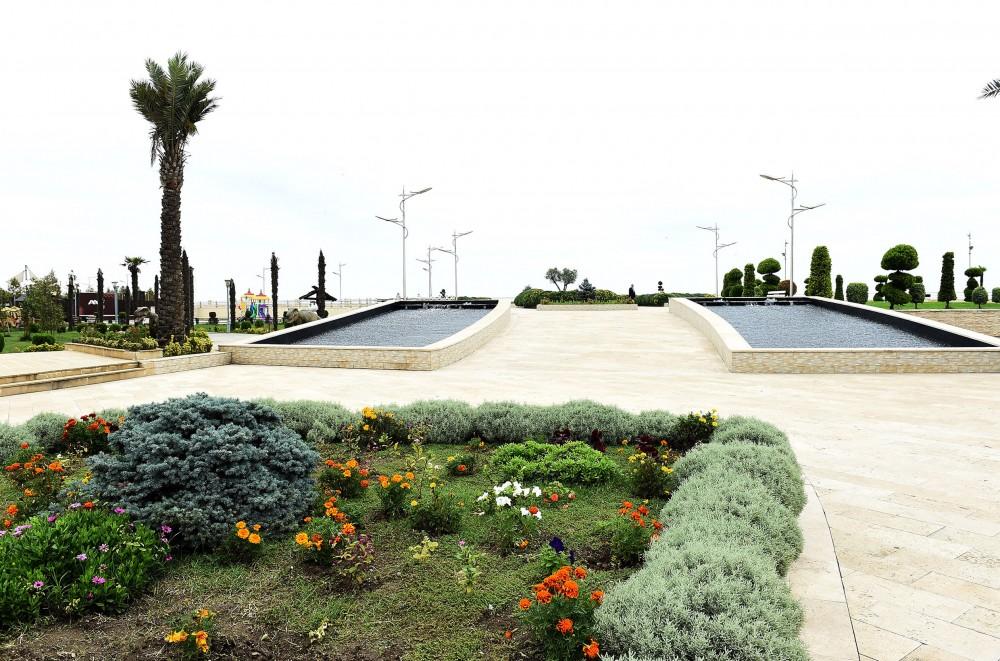 Ilham Aliyev views conditions created in seaside park-boulevard complex in Astara (PHOTO)