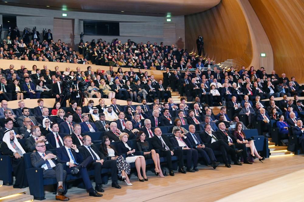 Azerbaijani president, first lady attending opening of VI Int’l Humanitarian Forum (PHOTO)