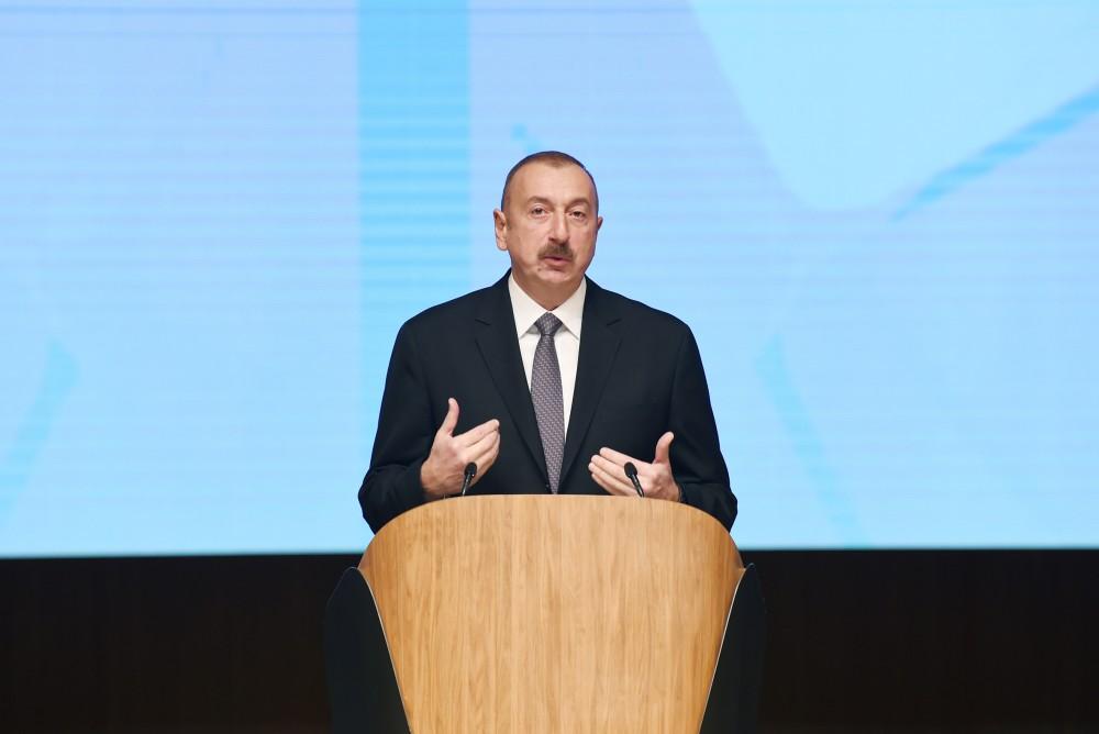 Azerbaijani president, first lady attending opening of VI Int’l Humanitarian Forum (PHOTO)