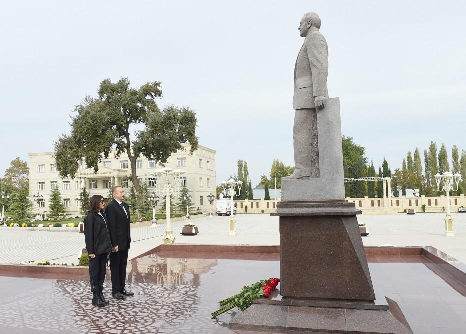 President Ilham Aliyev, First Lady Mehriban Aliyeva arrive in Aghdam for visit