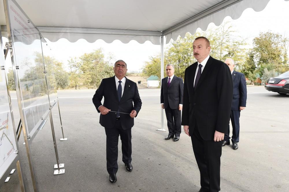 Azerbaijani president inaugurates highway in Aghdam (PHOTO)