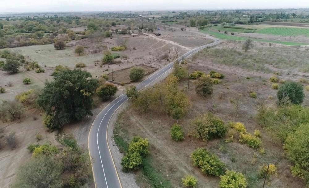 Azerbaijani president inaugurates highway in Aghdam (PHOTO)