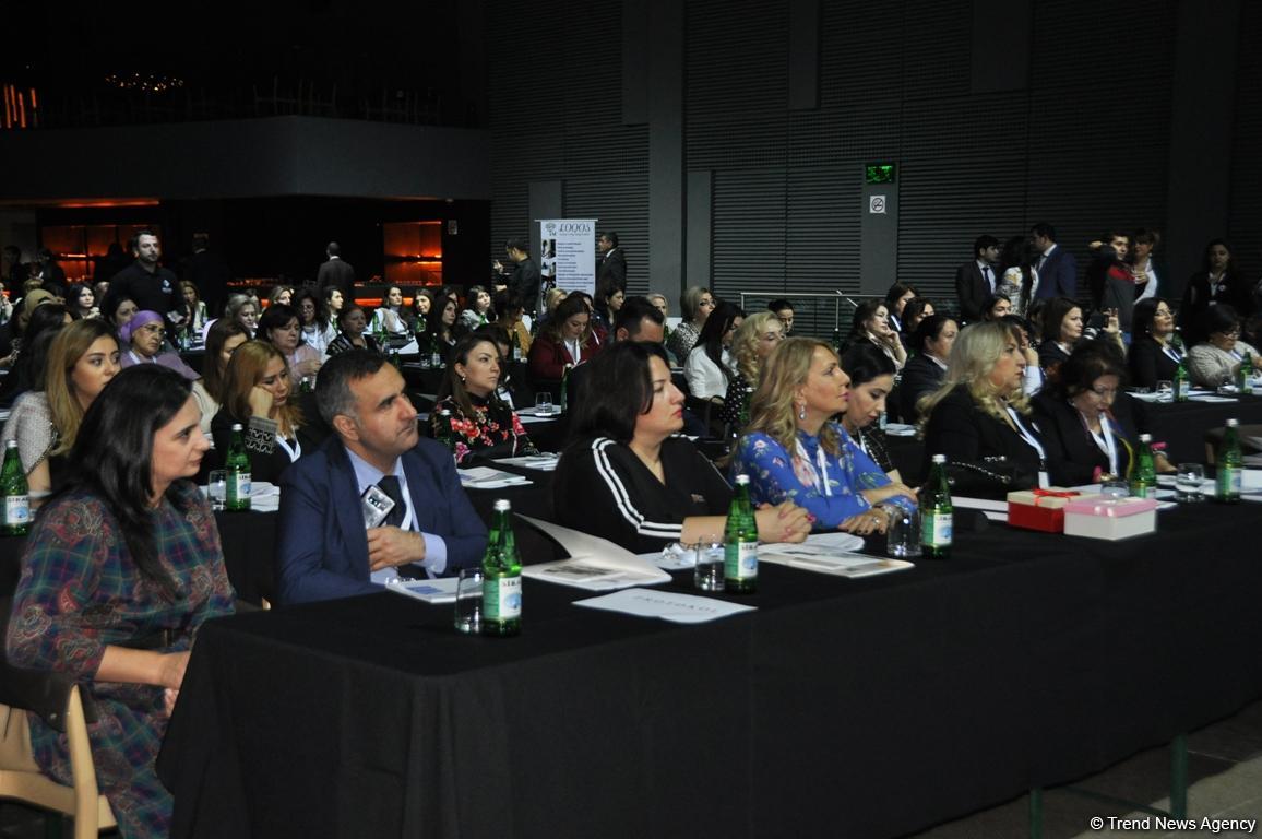 Baku hosts conference on women's entrepreneurship (PHOTO)