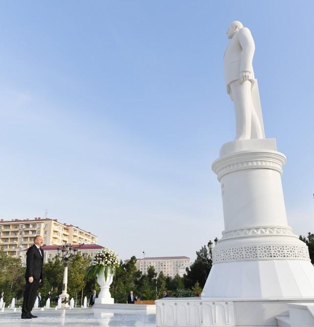 Azerbaijani president arrives in Sumgait for visit (PHOTO)