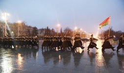 President Ilham Aliyev visits Victory Square in Minsk (PHOTO)