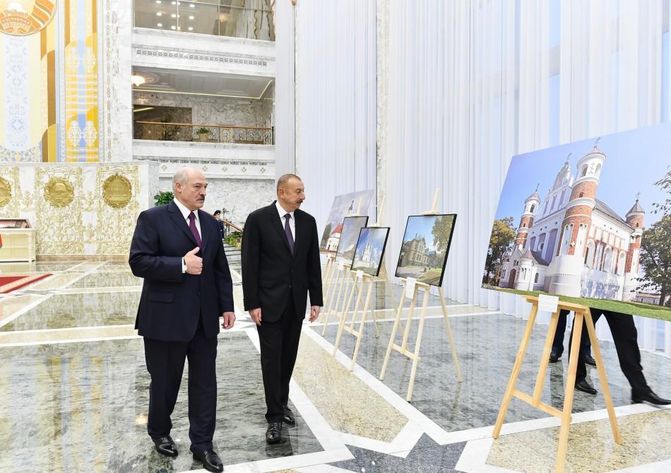 Official welcome ceremony held for Azerbaijani president in Minsk (PHOTO)