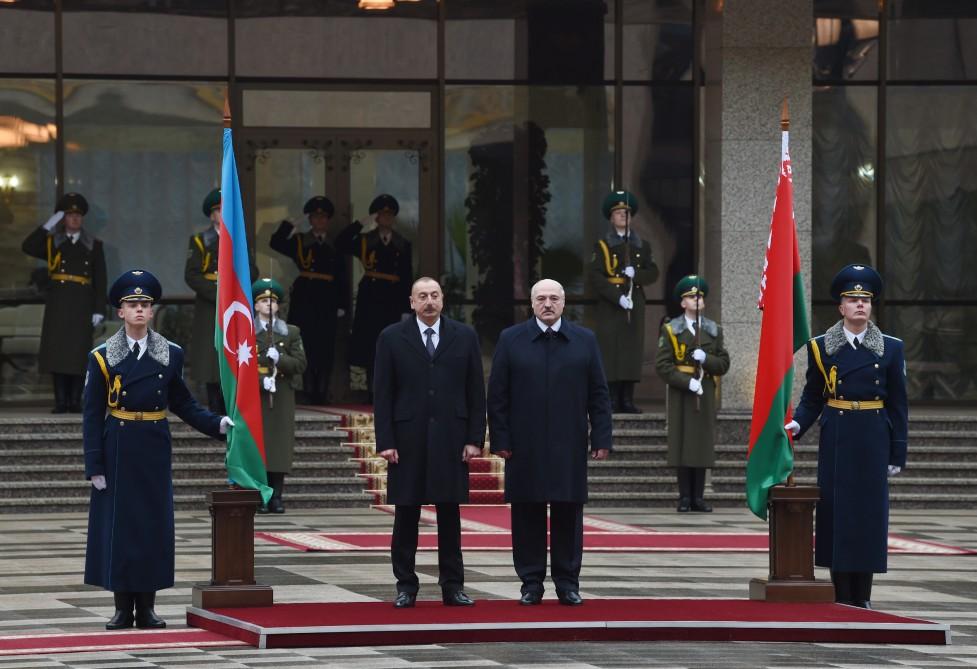 Official welcome ceremony held for Azerbaijani president in Minsk (PHOTO)