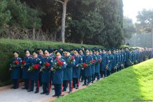 Azerbaijani public reveres memory of great leader Heydar Aliyev (PHOTO)