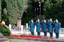 Azerbaijani public reveres memory of great leader Heydar Aliyev (PHOTO)