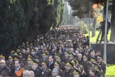 Azerbaijani public reveres memory of great leader Heydar Aliyev (PHOTO)