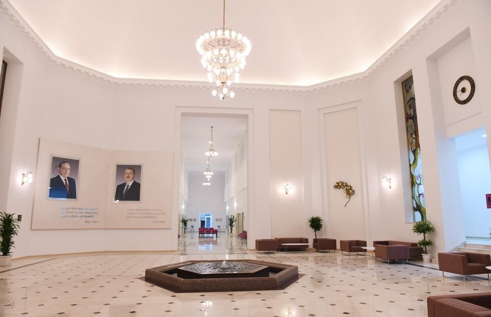 Azerbaijani president, first lady view newly-renovated Medical Rehabilitation Institute (PHOTO)