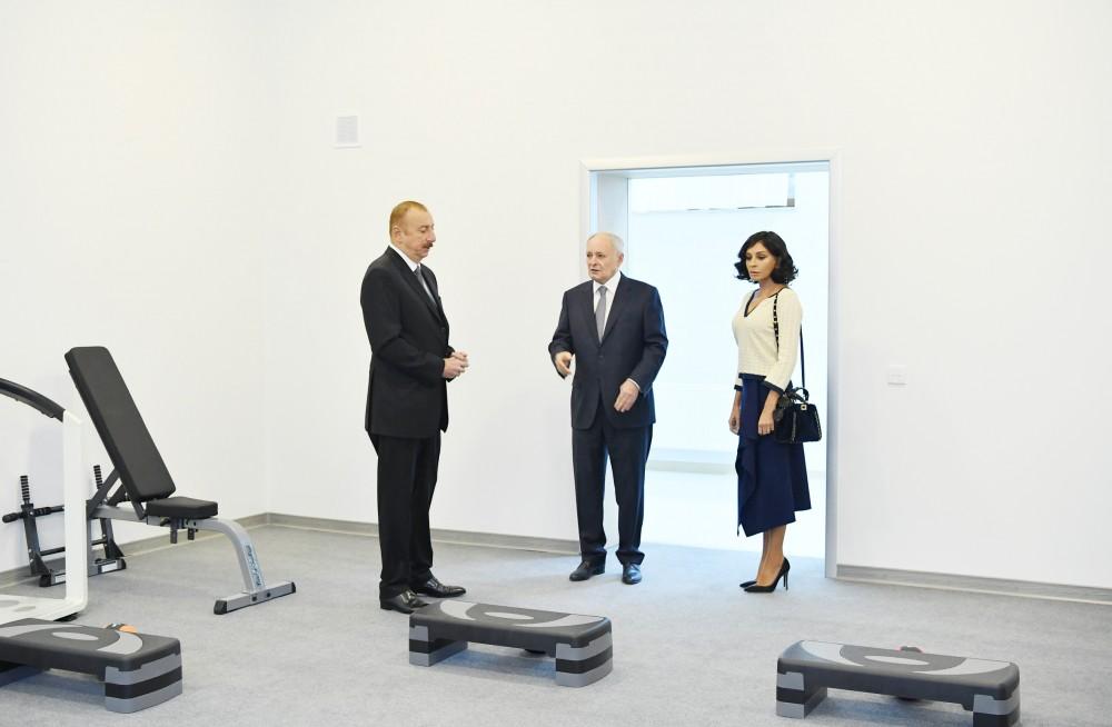 Azerbaijani president, first lady view newly-renovated Medical Rehabilitation Institute (PHOTO)
