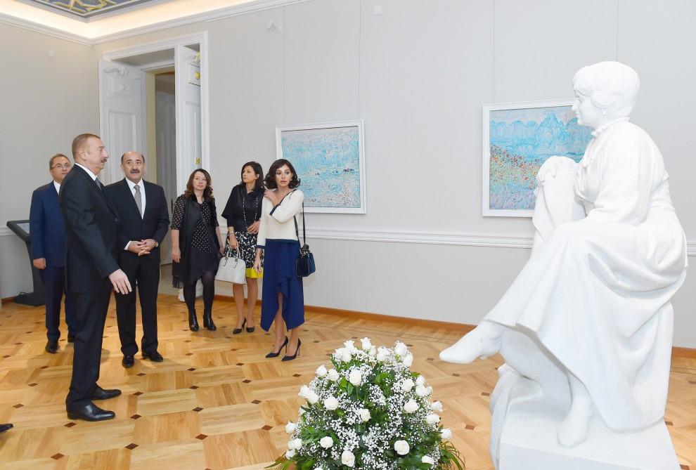 Azerbaijani president, first lady inaugurate building of National Museum of Art after overhaul (PHOTO)