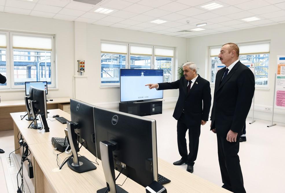 Azerbaijani president attends inauguration of facilities at Baku Oil Refinery (PHOTO)