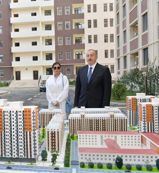 Azerbaijani president, first lady attend opening of residential complex for refugees, IDPs in Sumgait (PHOTO)
