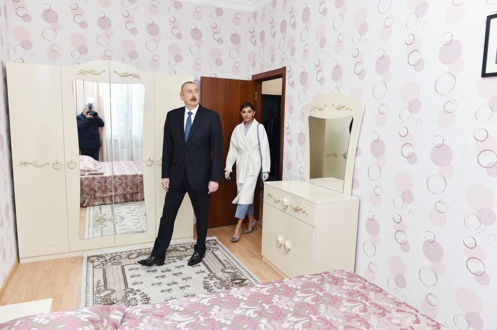 Azerbaijani president, first lady attend opening of residential complex for refugees, IDPs in Sumgait (PHOTO)