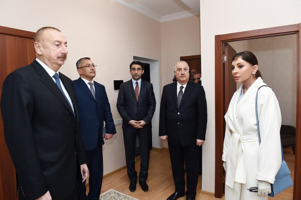 Azerbaijani president, first lady attend opening of residential complex for refugees, IDPs in Sumgait (PHOTO)