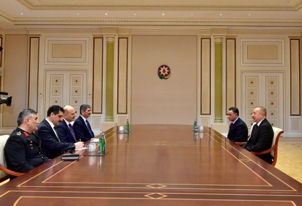 Azerbaijani president receives delegation led by Turkish interior minister (PHOTO)