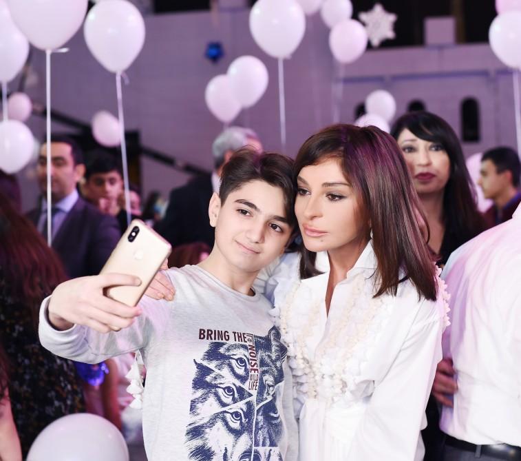 First VP Mehriban Aliyeva attends traditional New Year party for children (PHOTO)