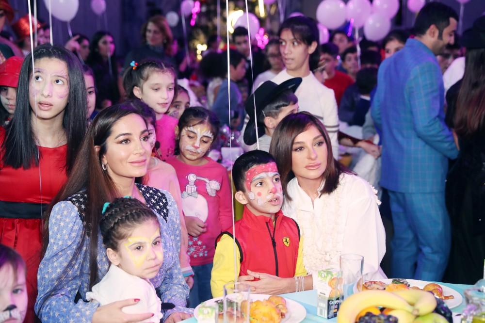 First VP Mehriban Aliyeva attends traditional New Year party for children (PHOTO)