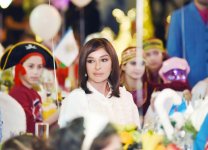First VP Mehriban Aliyeva attends traditional New Year party for children (PHOTO)