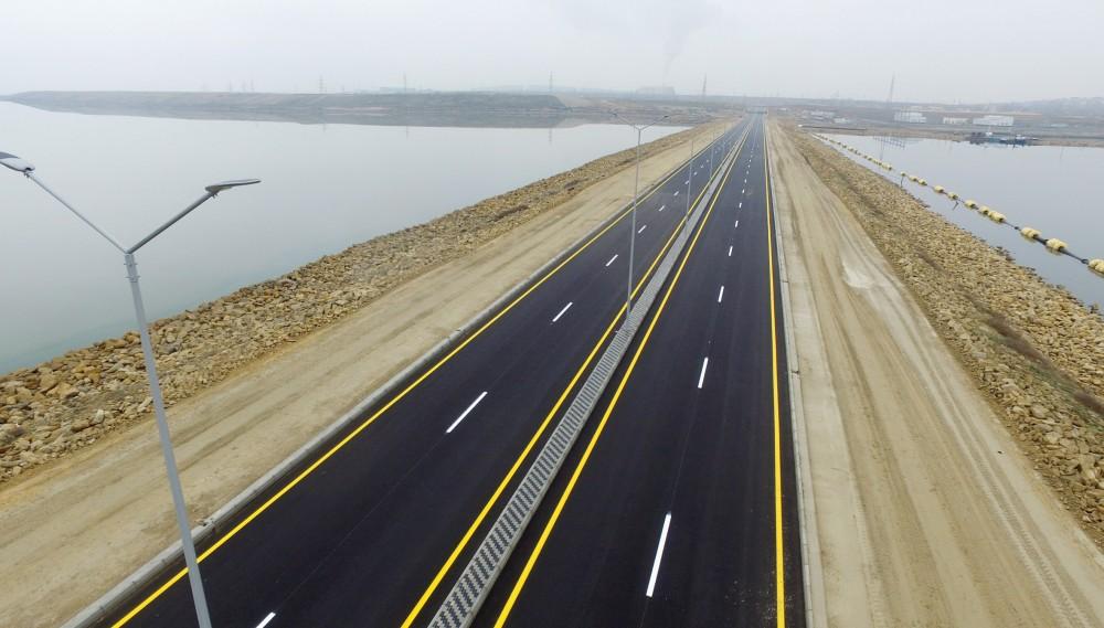 Azerbaijani president attends opening of road connecting Ziya Bunyadov avenue with Balakhani-Binagadi highway (PHOTO)