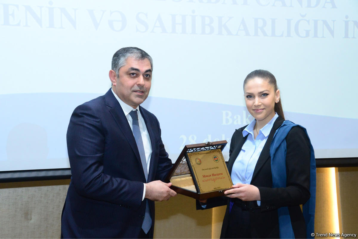 Minister: Growth in Azerbaijan's non-oil exports to be 10% (PHOTO)