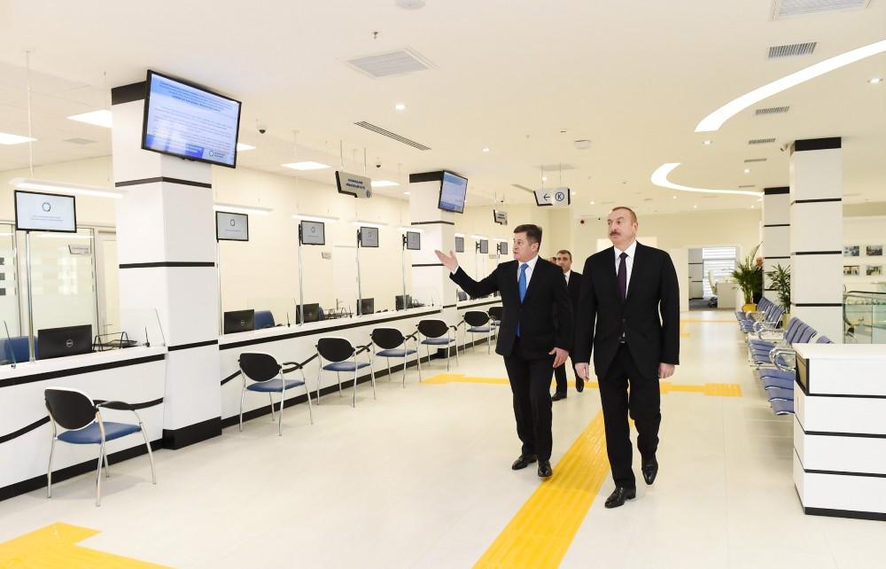 Azerbaijani president inaugurates new residence of real estate services (PHOTO)