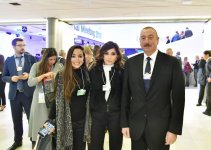 President Ilham Aliyev attended “Advancing the Belt and Road Initiative: China`s Trillion Dollar Vision” session in Davos (PHOTO)